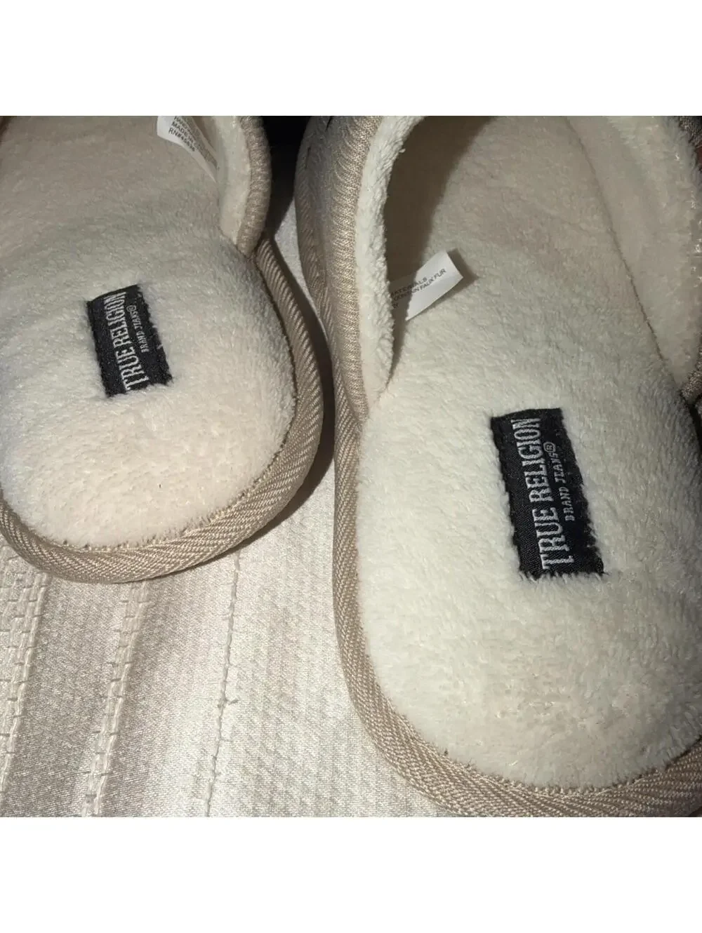 True Religion Horseshoe Logo Slippers Men's Size Large 7-8 beige/brwn NEW!
